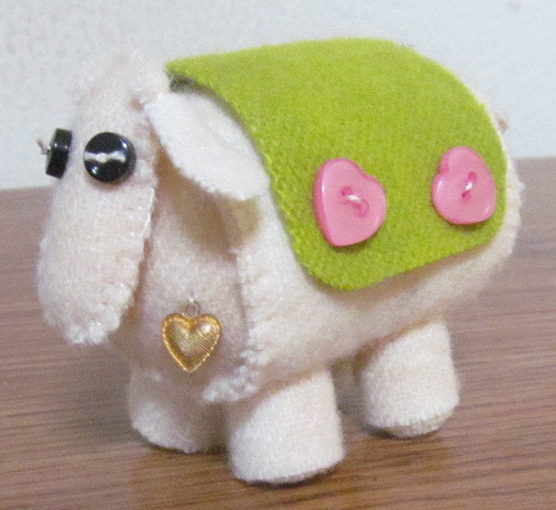 Sheep Pincushion 3" x 3"